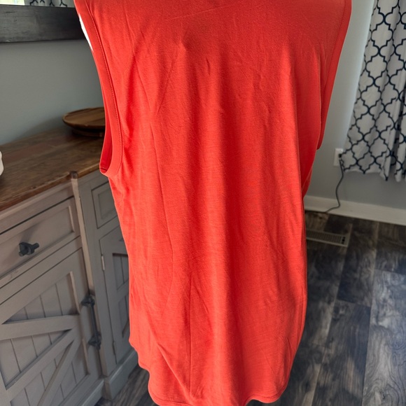 LOFT Coral Sleeveless Top - Picture 2 of 4